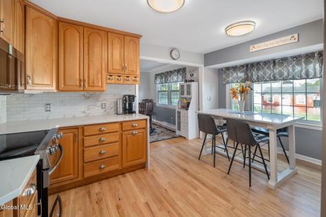 1004 Tomahawk Trail Glenville NY 12302