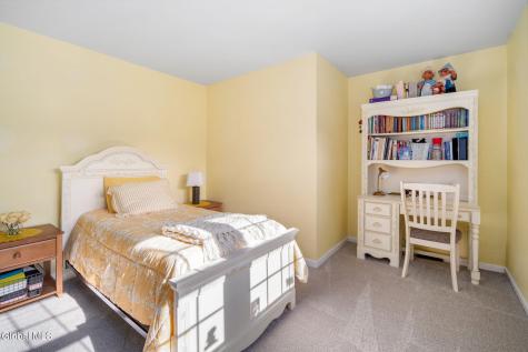 1004 Tomahawk Trail Glenville NY 12302