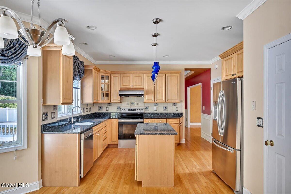 20 Birch Hill Road Ballston Lake NY 12019