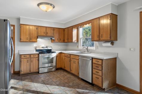 59 Valencia Lane Clifton Park NY 12065