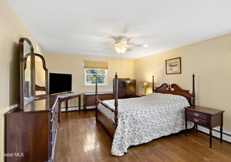 59 Valencia Lane Clifton Park NY 12065