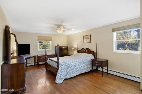 59 Valencia Lane Clifton Park NY 12065