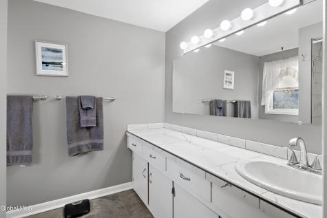 59 Valencia Lane Clifton Park NY 12065