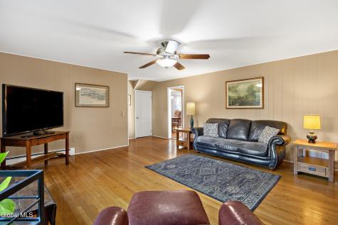 59 Valencia Lane Clifton Park NY 12065