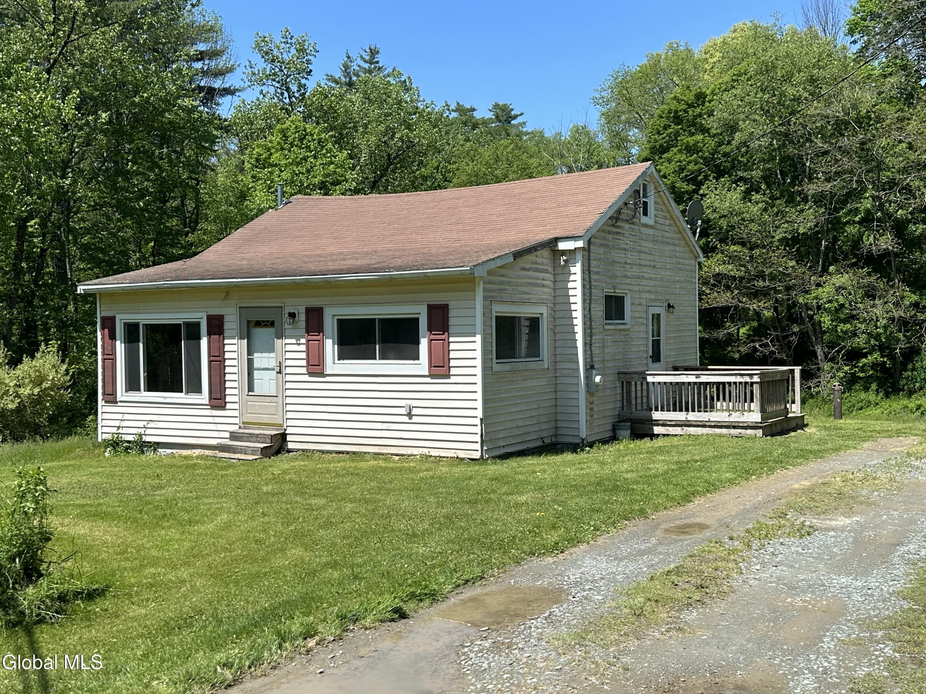 32 Thompson Lane Brainard NY 12125