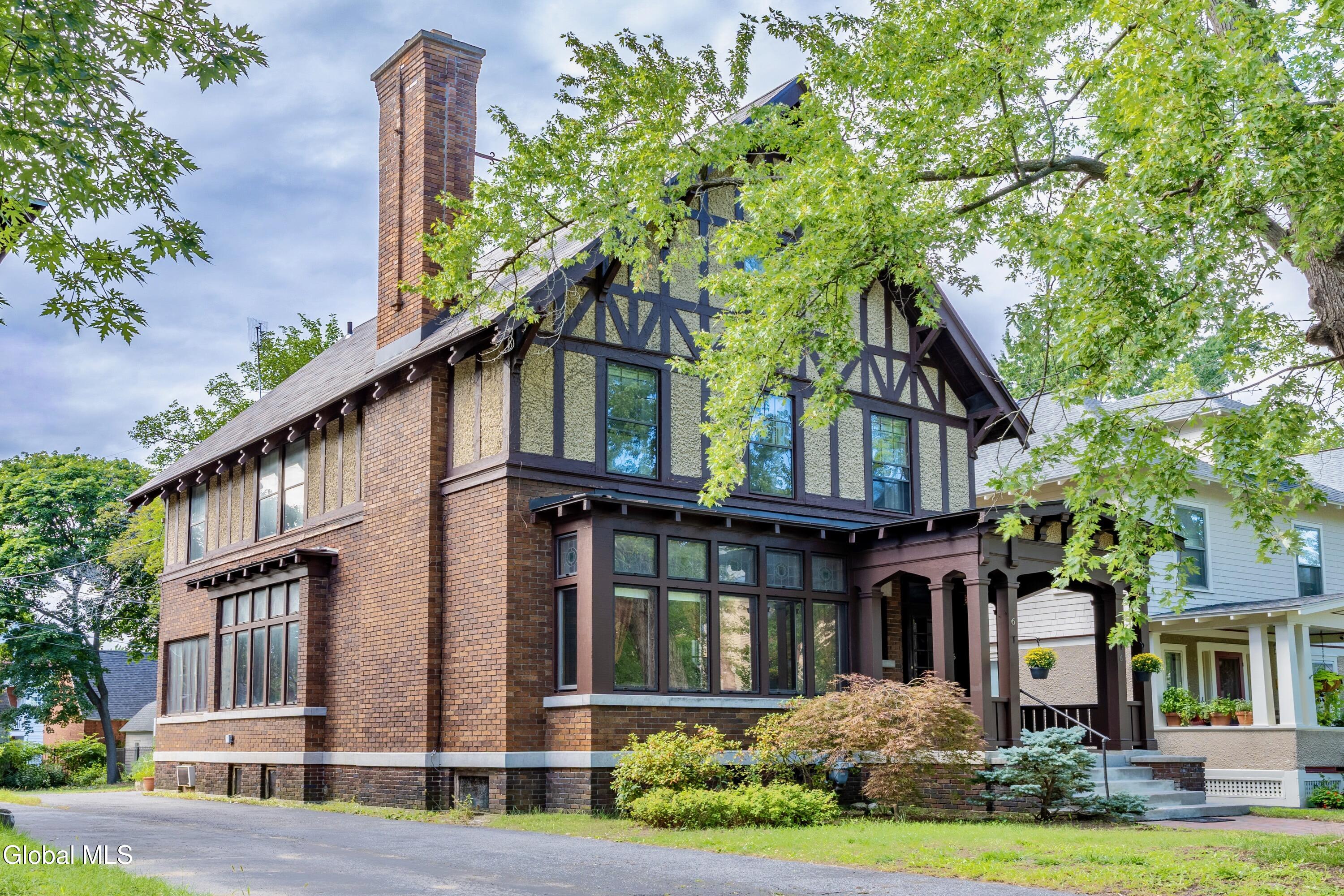 6 Morris Avenue Schenectady NY 12308