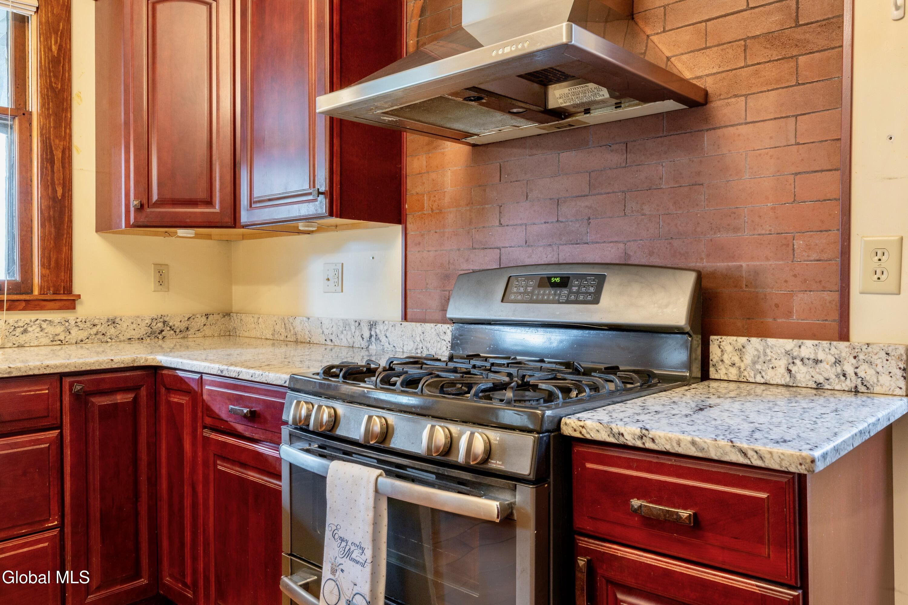 6 Morris Avenue Schenectady NY 12308