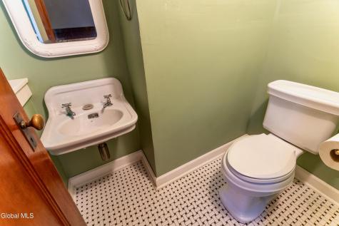 6 Morris Avenue Schenectady NY 12308