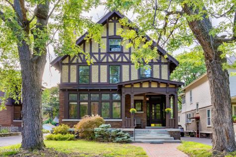 6 Morris Avenue Schenectady NY 12308