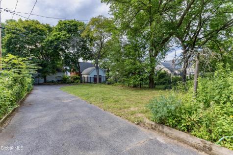 6 Morris Avenue Schenectady NY 12308