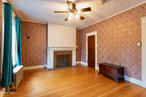 6 Morris Avenue Schenectady NY 12308