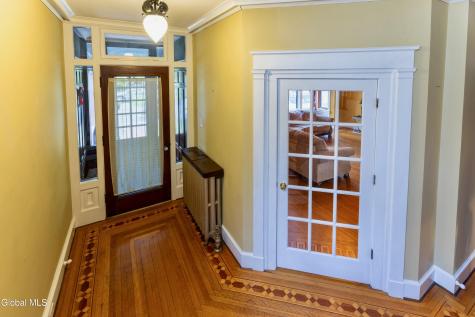 6 Morris Avenue Schenectady NY 12308