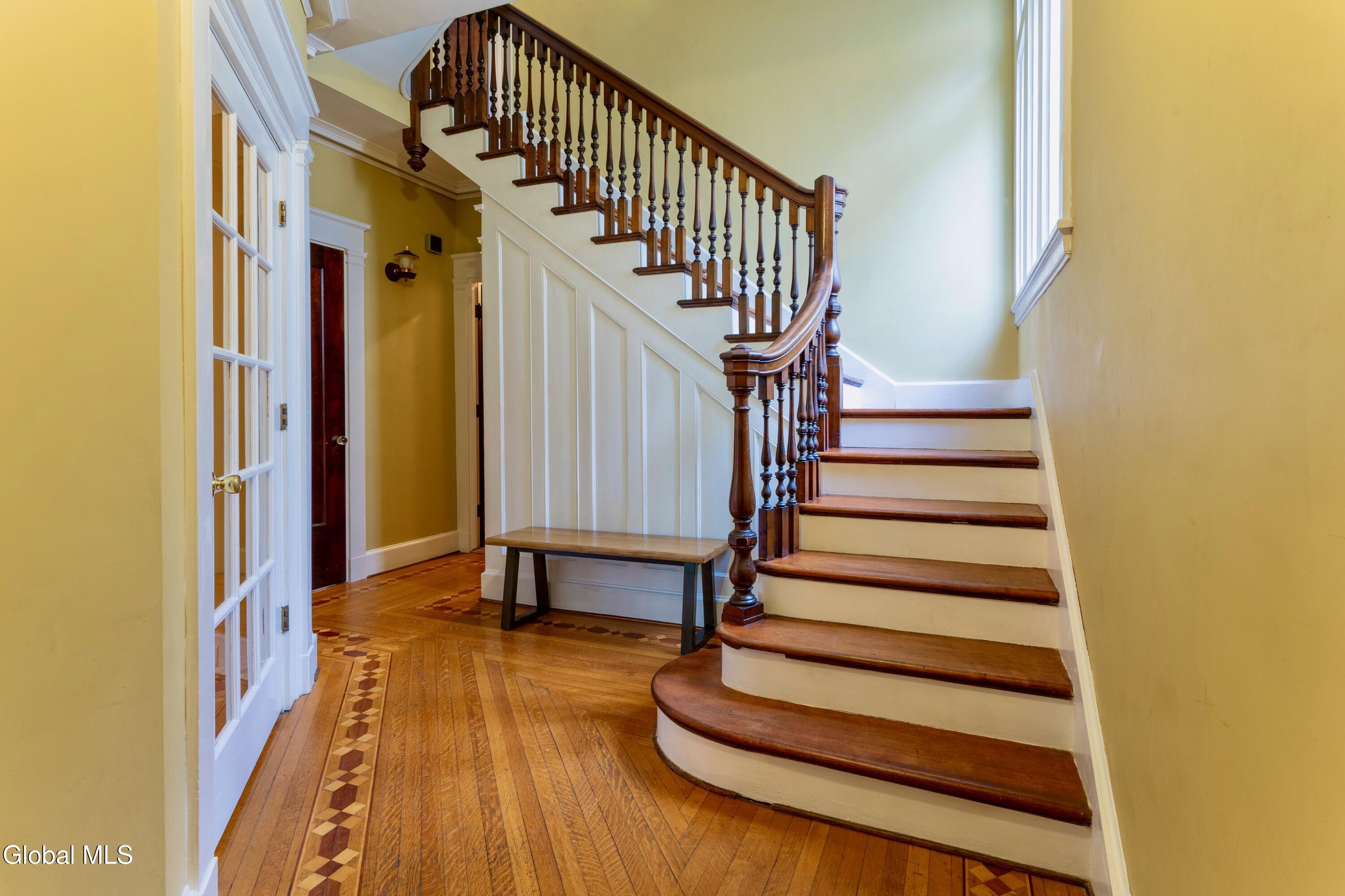 6 Morris Avenue Schenectady NY 12308