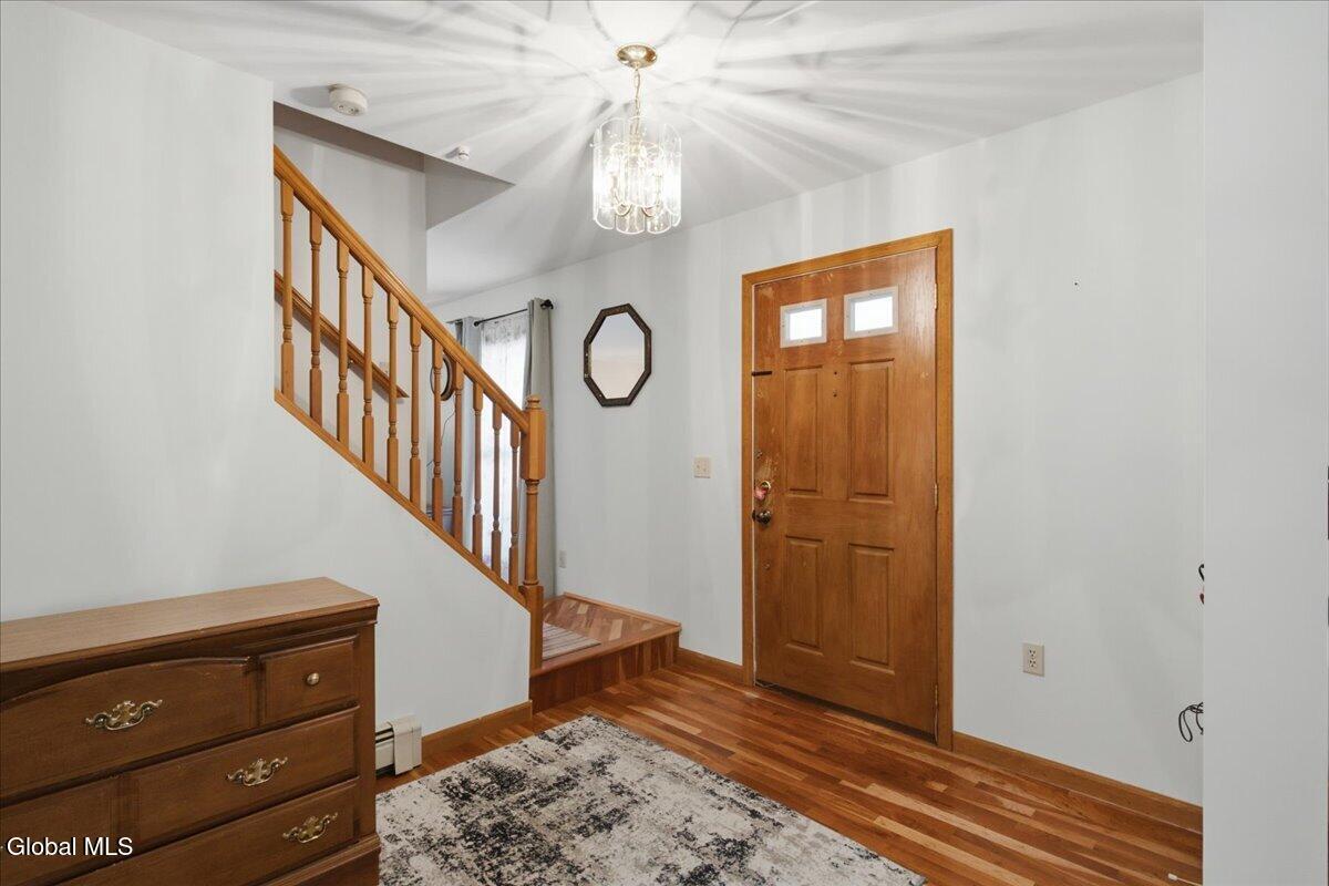 44 Cordell Road Colonie NY 12304