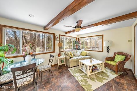 10 N Nottingham Way Clifton Park NY 12065