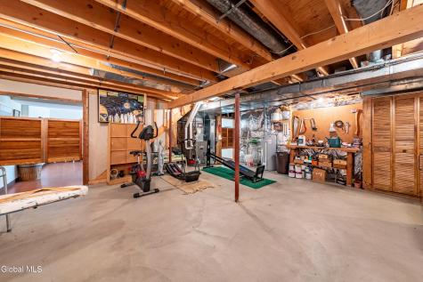 10 N Nottingham Way Clifton Park NY 12065