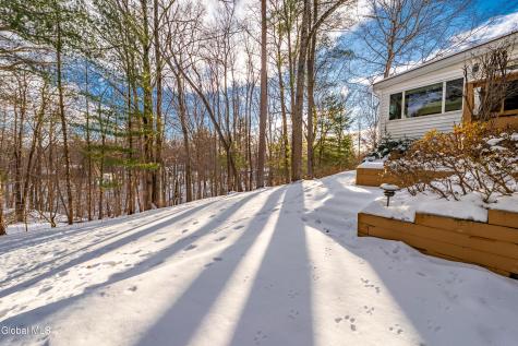 10 N Nottingham Way Clifton Park NY 12065