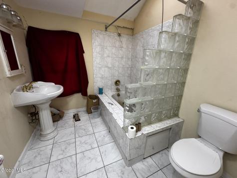 4426 New York 43 Rensselaer NY 12144