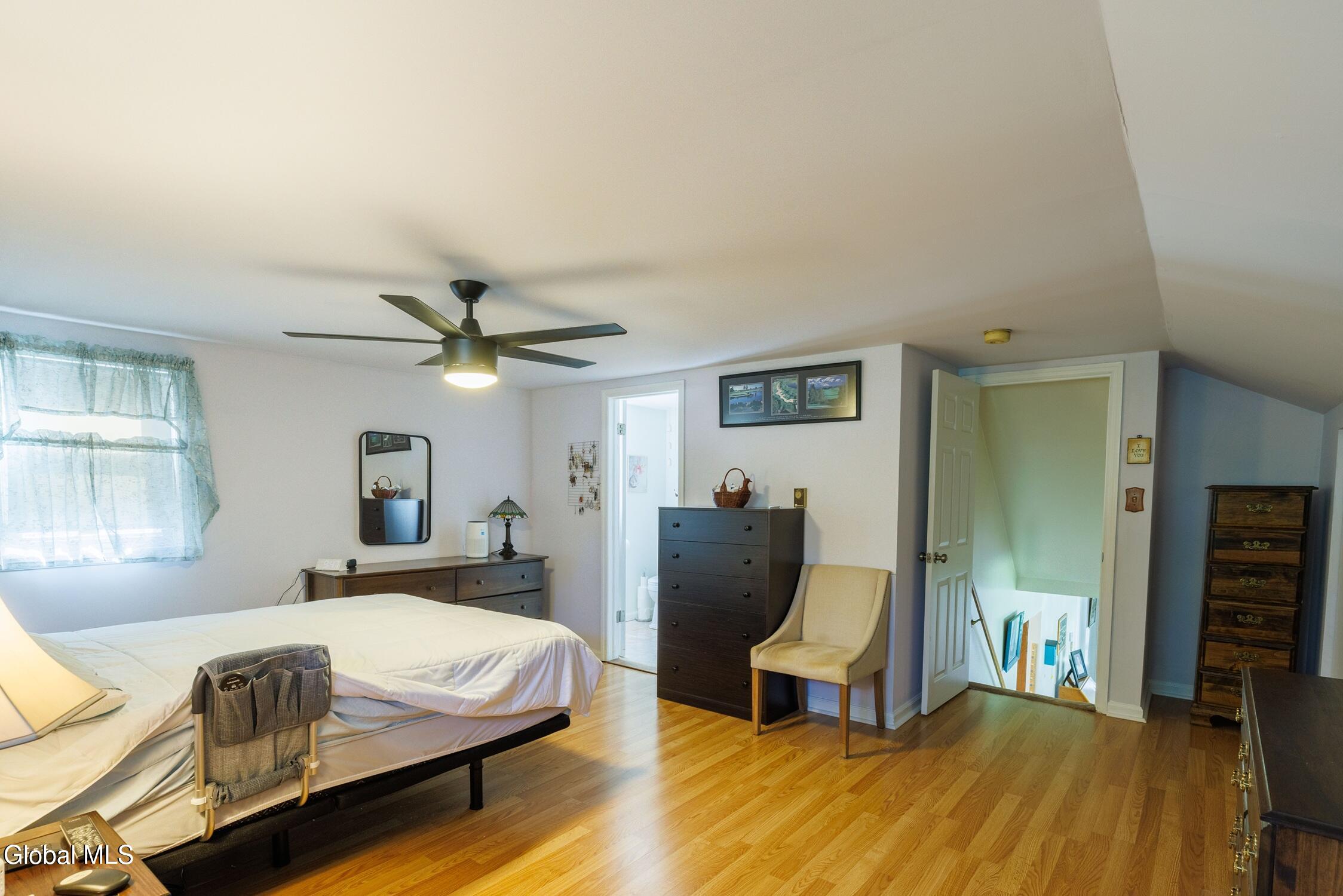 127 Sylvia Lane Schenectady NY 12306