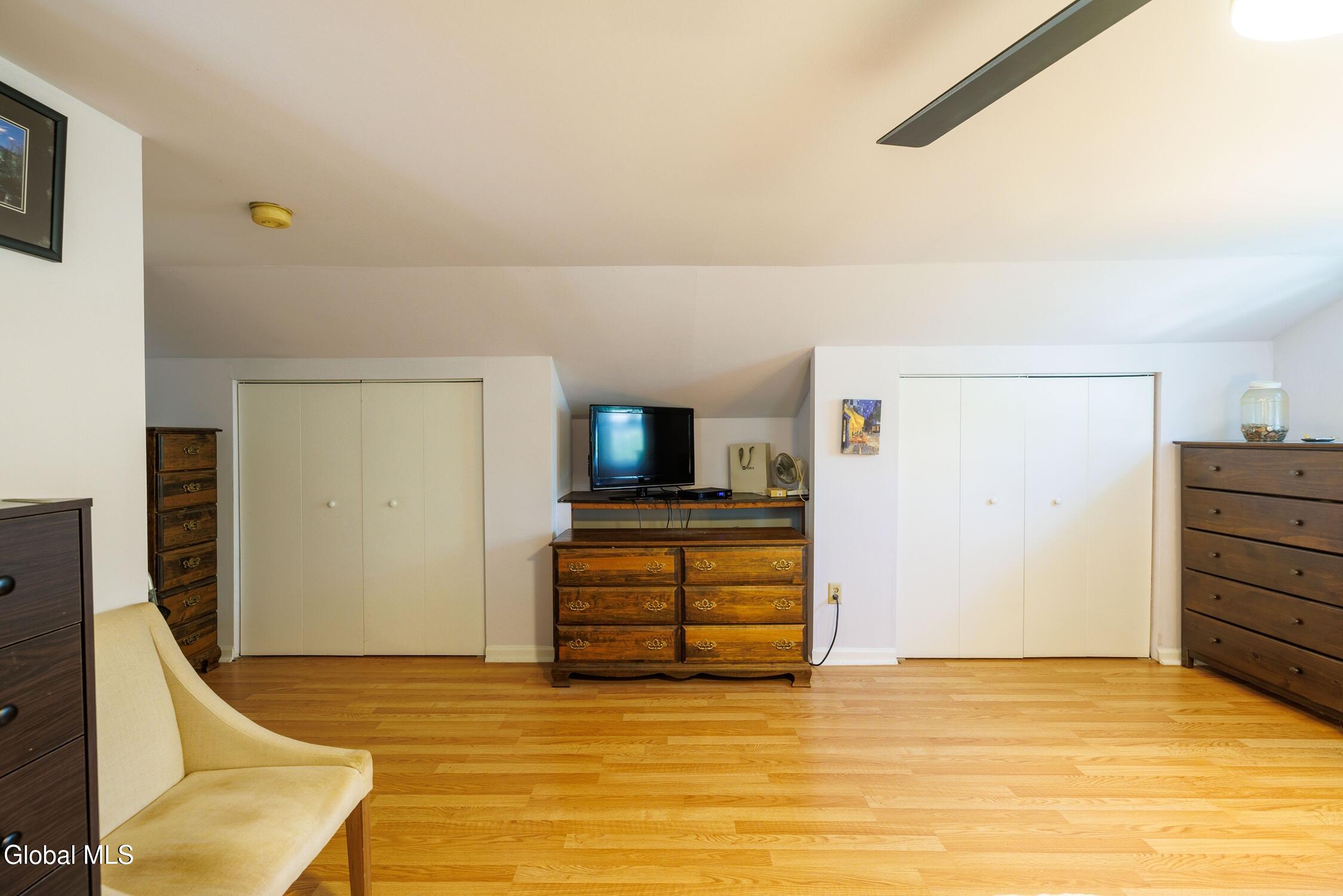 127 Sylvia Lane Schenectady NY 12306