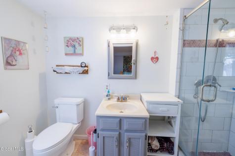 127 Sylvia Lane Schenectady NY 12306