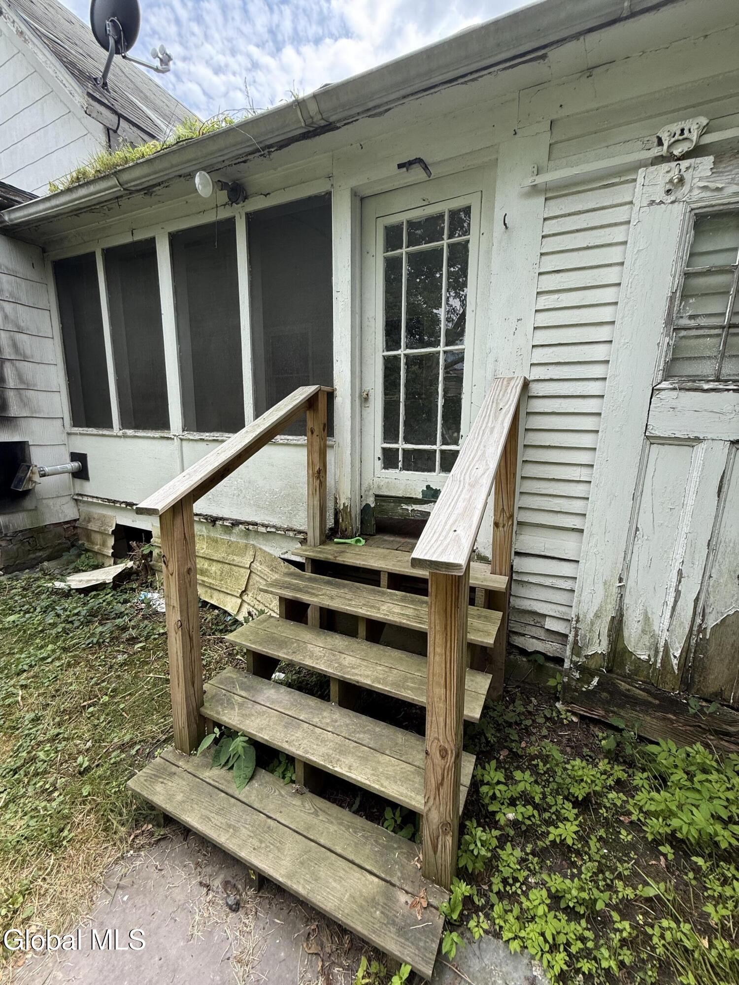 17 Algonkin Street Ticonderoga NY 12883