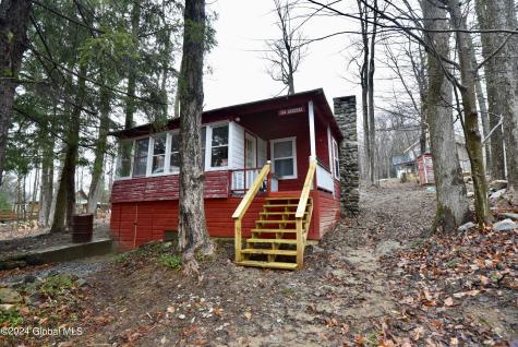 4 Clark Street Middle Grove NY 12850