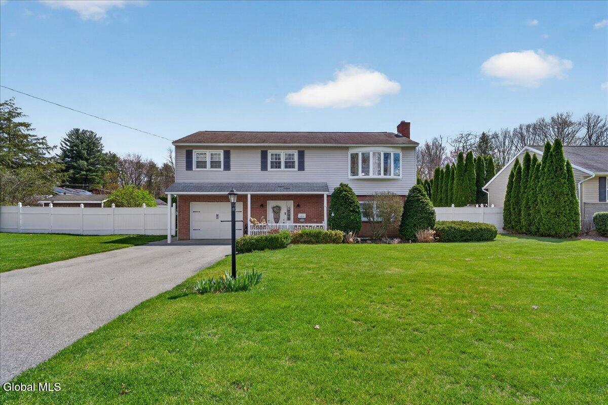 2158 Robinwood Avenue Schenectady NY 12306