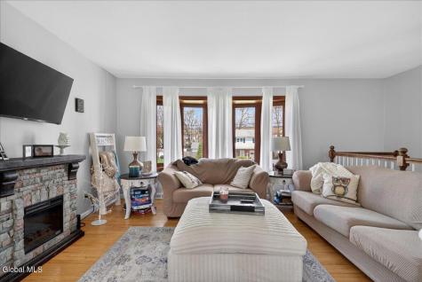 2158 Robinwood Avenue Schenectady NY 12306