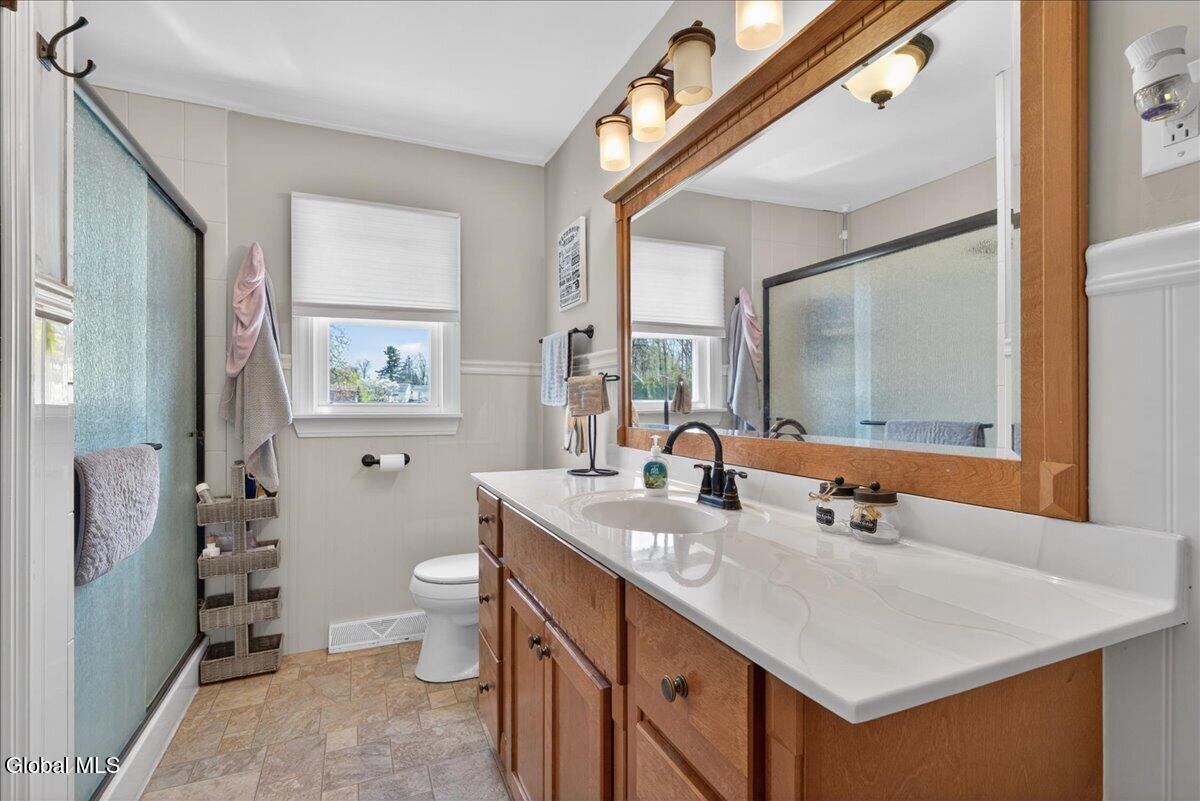 2158 Robinwood Avenue Schenectady NY 12306