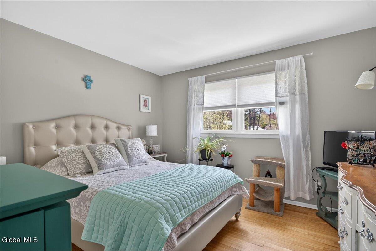 2158 Robinwood Avenue Schenectady NY 12306