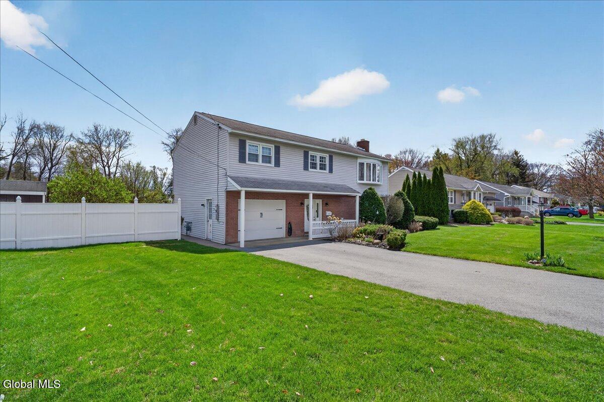 2158 Robinwood Avenue Schenectady NY 12306
