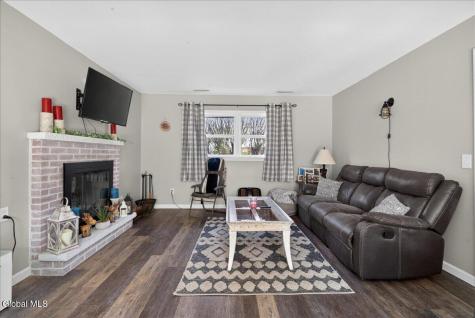 2158 Robinwood Avenue Schenectady NY 12306