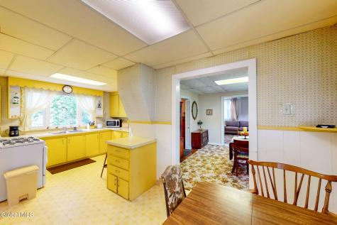 31 W 11th Avenue Gloversville NY 12078