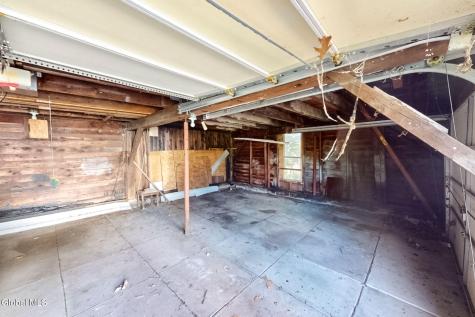 31 W 11th Avenue Gloversville NY 12078