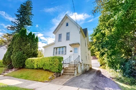 31 W 11th Avenue Gloversville NY 12078
