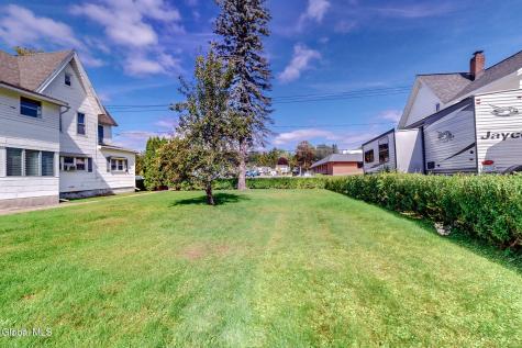 31 W 11th Avenue Gloversville NY 12078