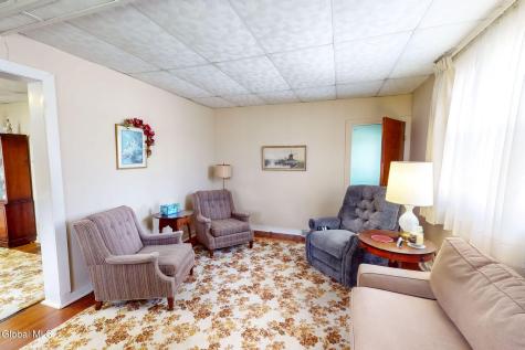 31 W 11th Avenue Gloversville NY 12078