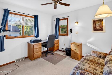 8 Helen Terrace Colonie NY 12211