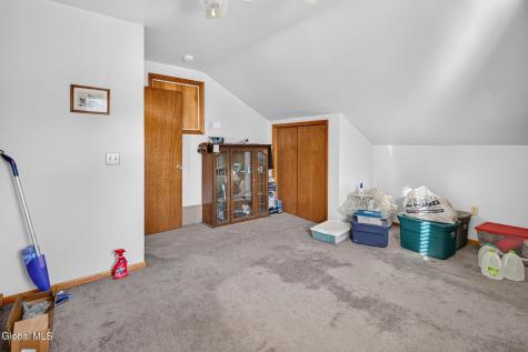 8 Helen Terrace Colonie NY 12211