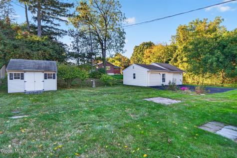 8 Helen Terrace Colonie NY 12211