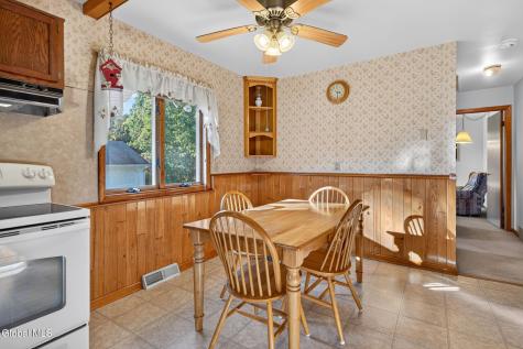 8 Helen Terrace Colonie NY 12211