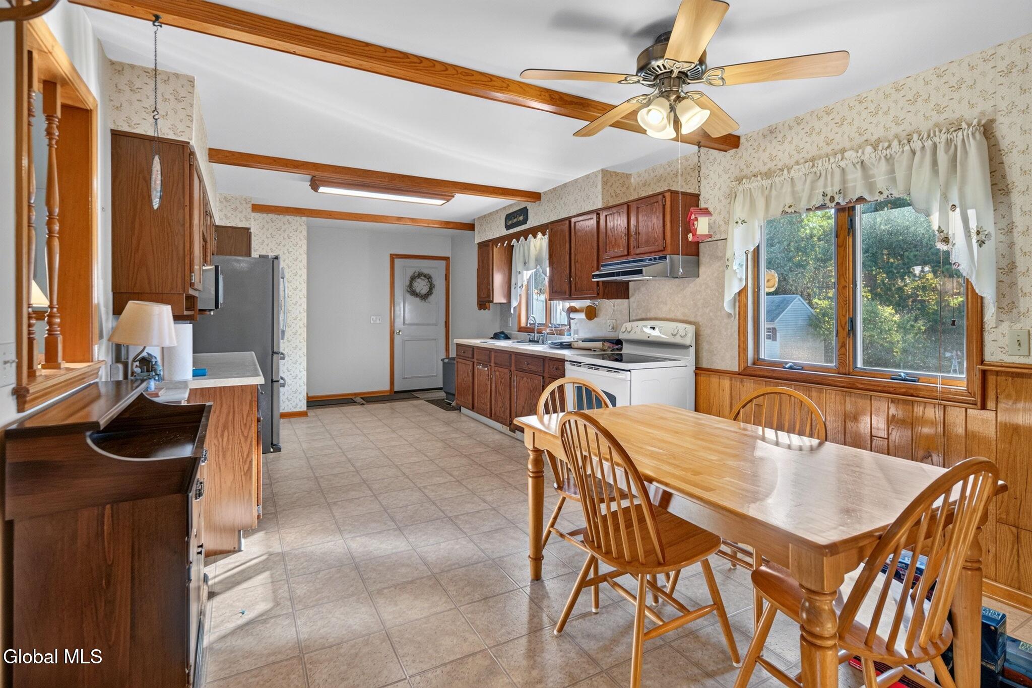 8 Helen Terrace Colonie NY 12211