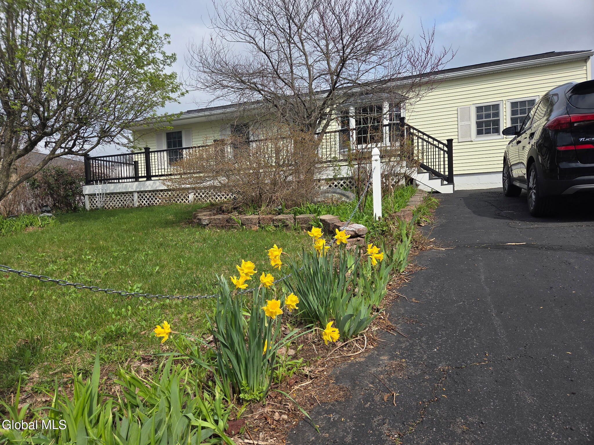 31 Amelia Drive Niskayuna NY 12309