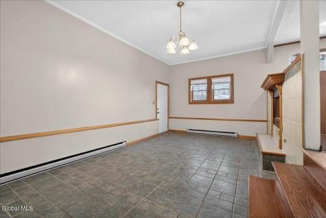 31 Amelia Drive Niskayuna NY 12309