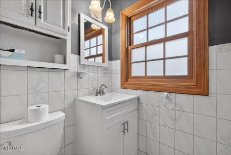 31 Amelia Drive Niskayuna NY 12309