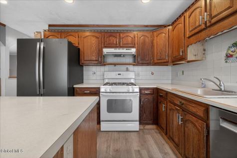 31 Amelia Drive Niskayuna NY 12309