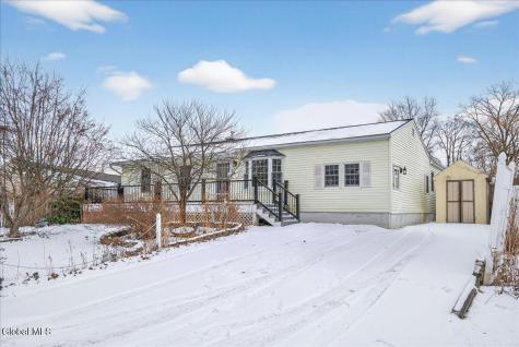 31 Amelia Drive Niskayuna NY 12309