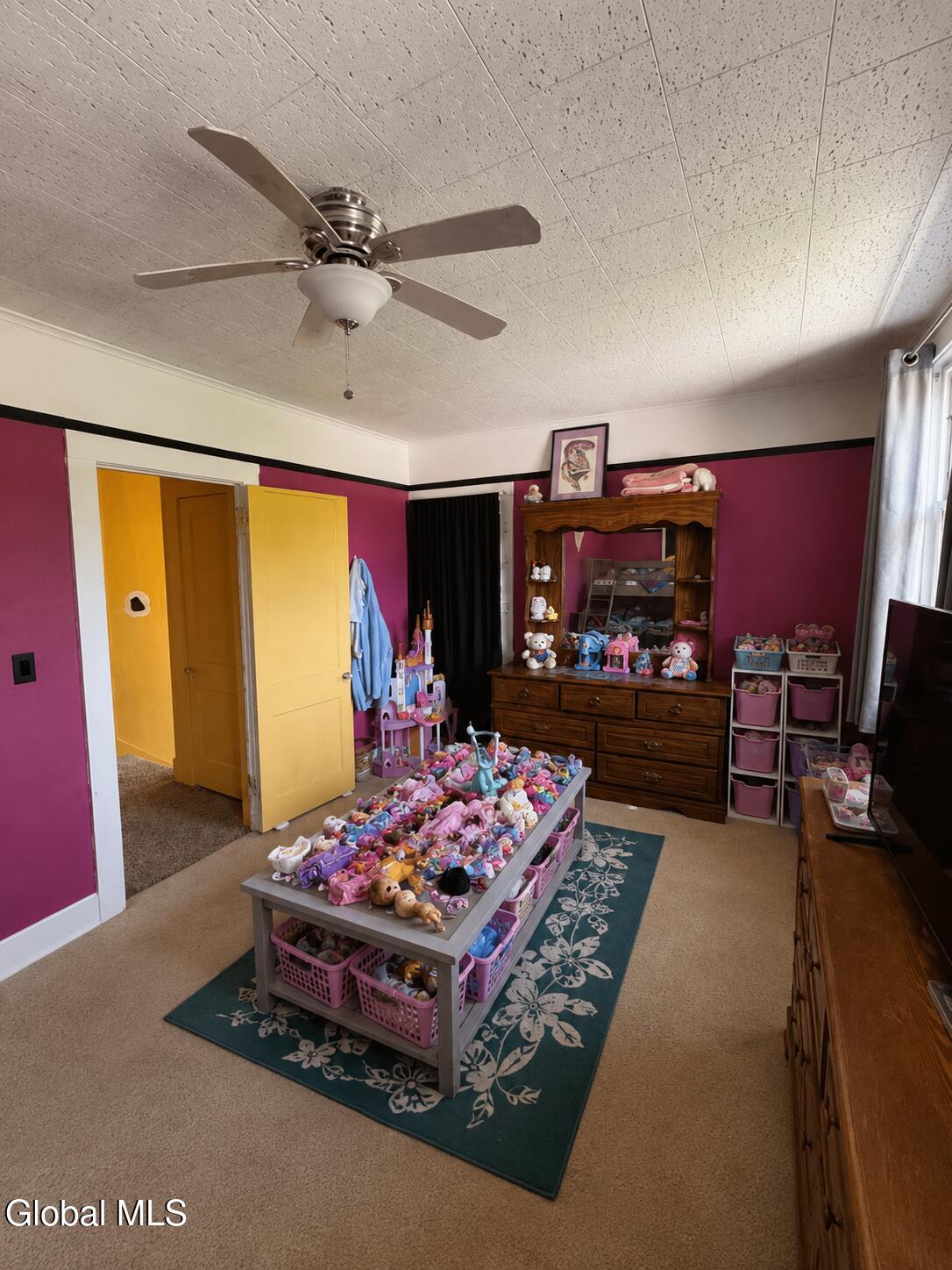 14 Library Avenue Warrensburg NY 12885