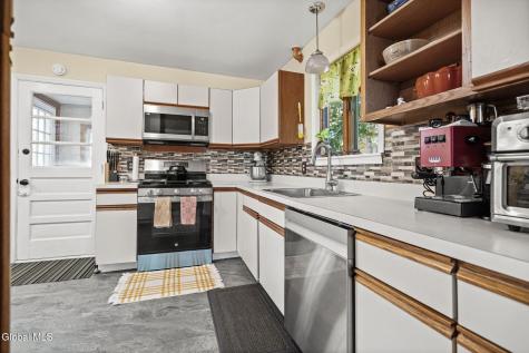 44 Braintree Street Albany NY 12205